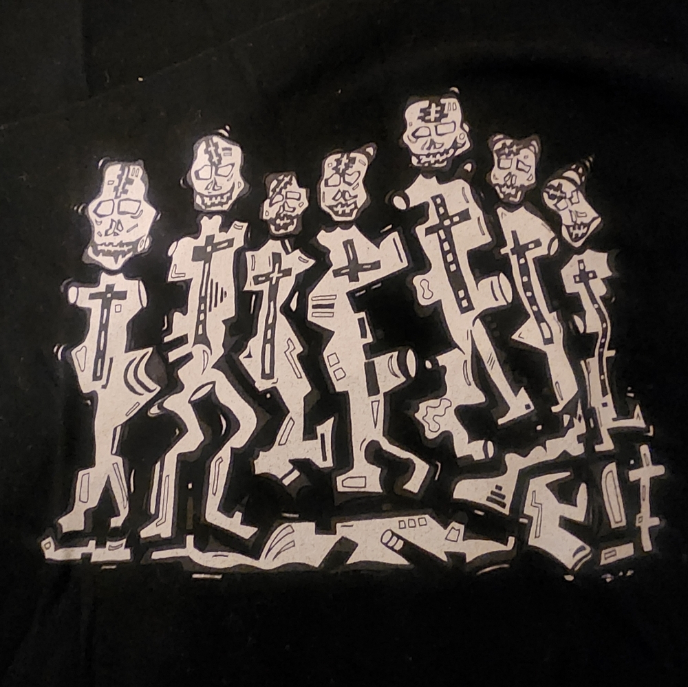 Graphic Skeleton Band Tee in Black and White